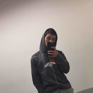 Meet your Posher, Lewis